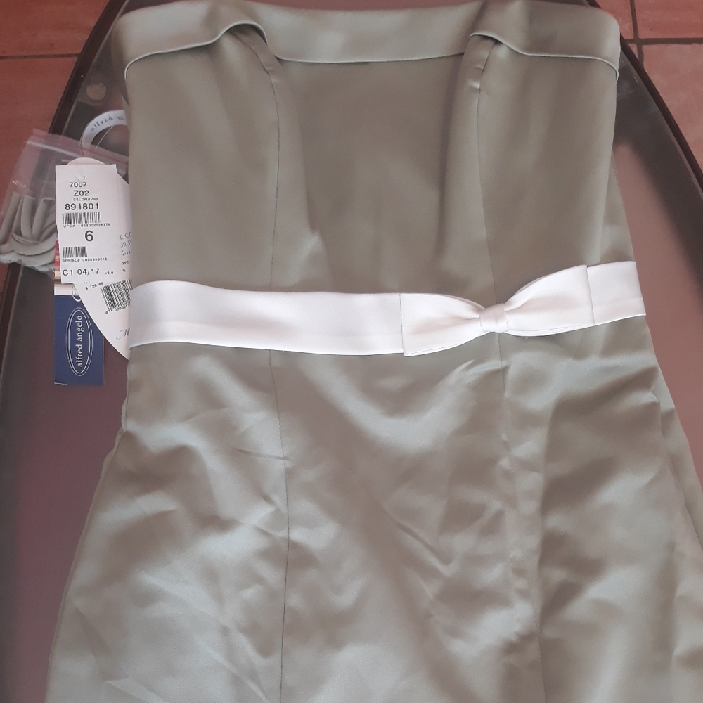 Vestido elegante Alfred Angelo
